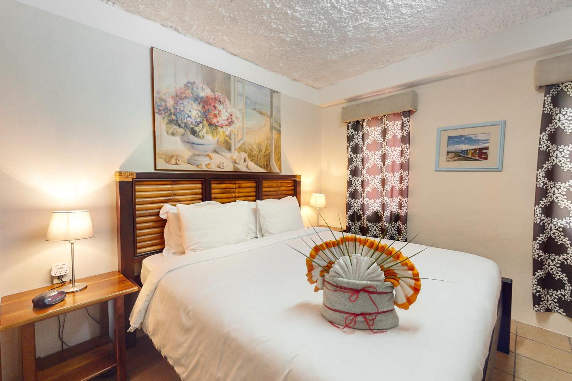 Hummingbird Home Suites Сан-Педро Номер фото